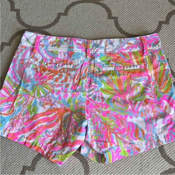 Lily Pulitzer Short size 8 - Picture 3 of 7